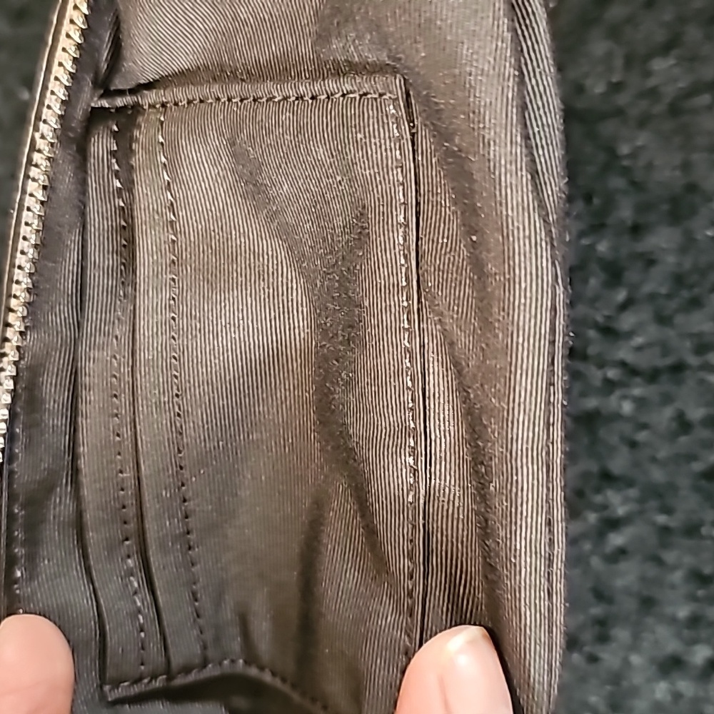 Coach Gold Leather wristlet New without tags - Picture 8 of 8